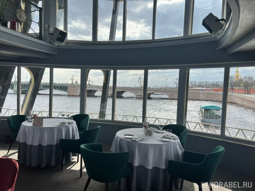 Ресторан "Фрегат Благодать" / Фото: Корабел.Ру