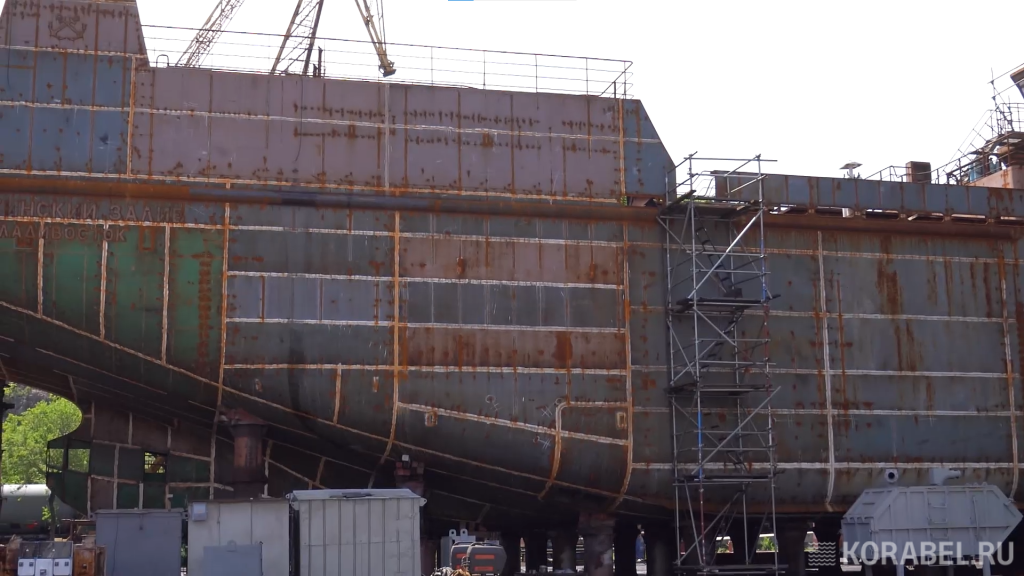 На производстве АО «Находкинский судоремонтный завод», краболов проекта Сса5712LS / Фото: Корабел.Ру