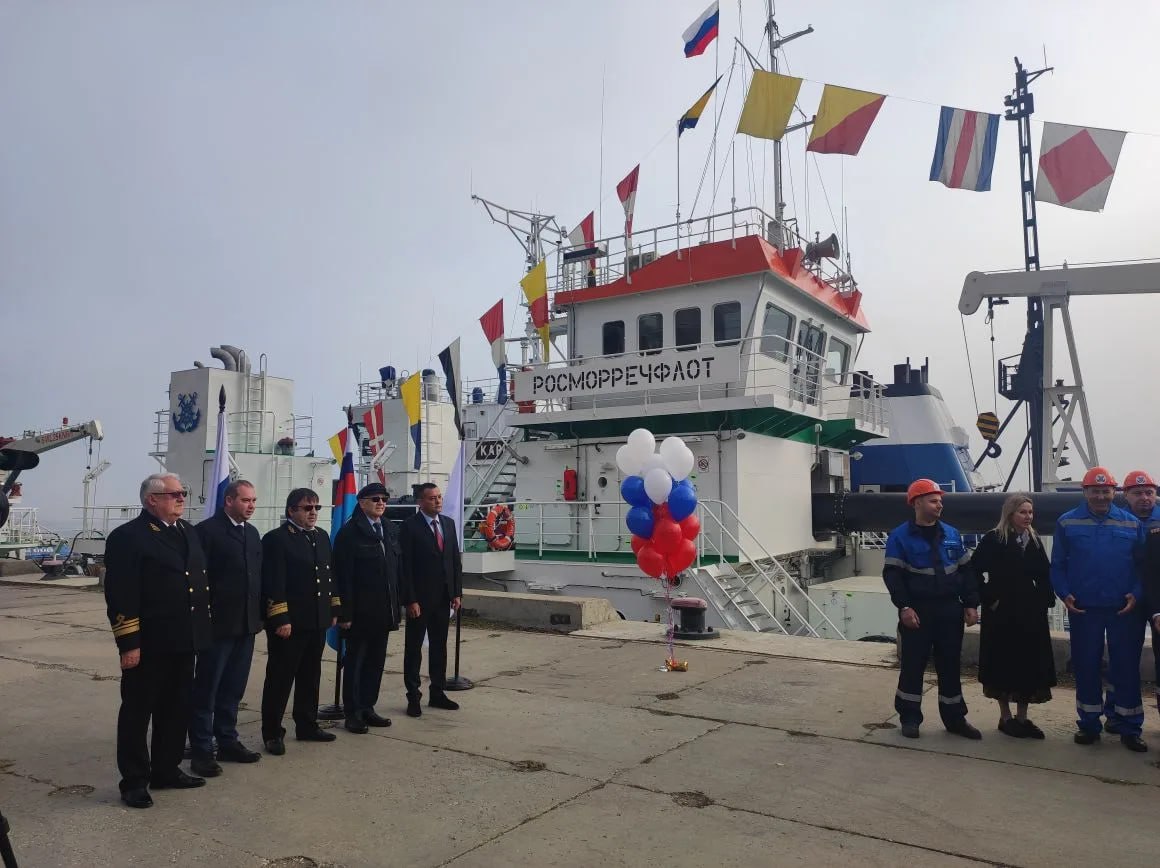 На земснаряде «Николай Гричановский» проекта FPDG3 поднят флаг России / Фото: РМРС