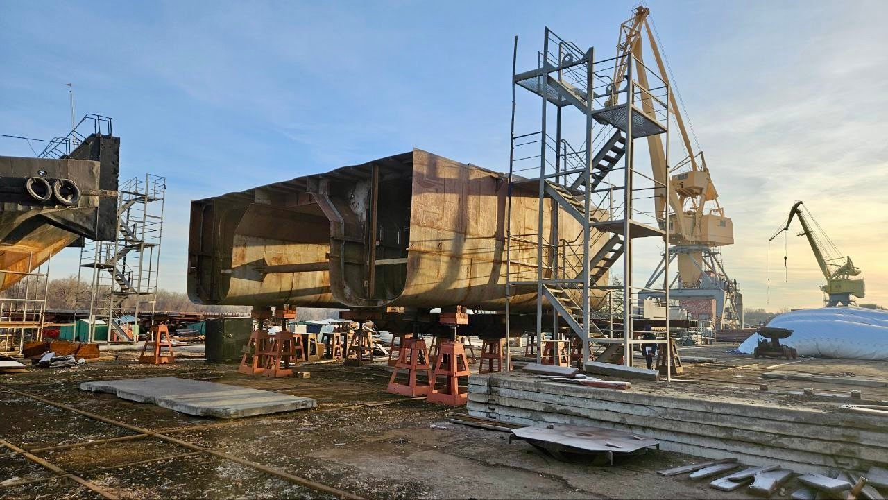 Началось формирование корпуса второго катамарана проекта 04790 «Соммерс-L» / Фото: