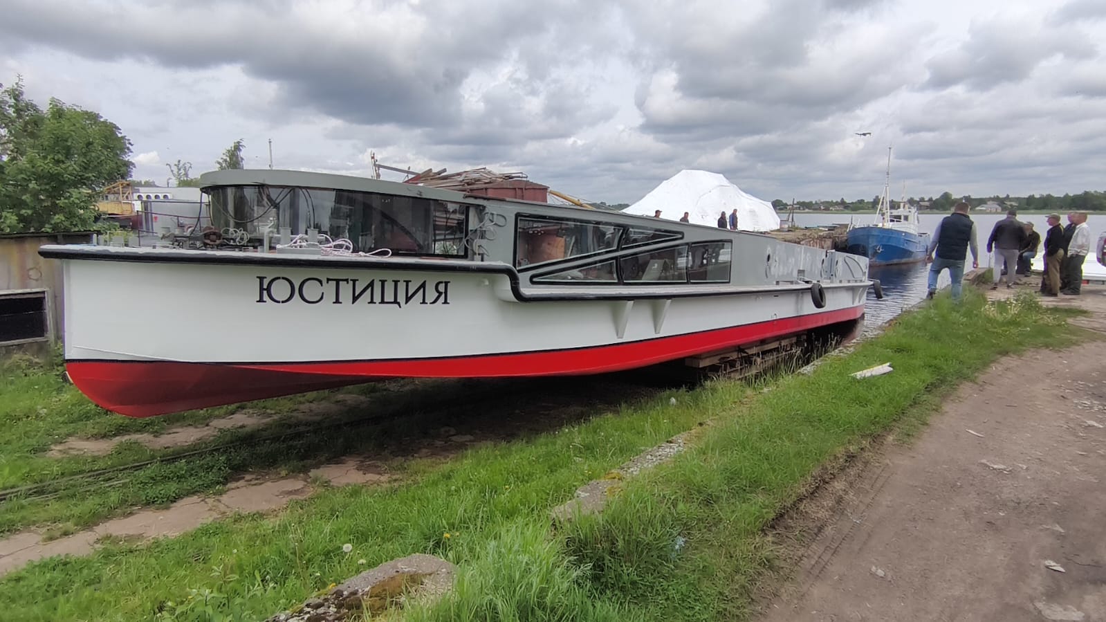 Пассажирское судно на площадке ООО "Ладлжская верфь" / Фото: ООО