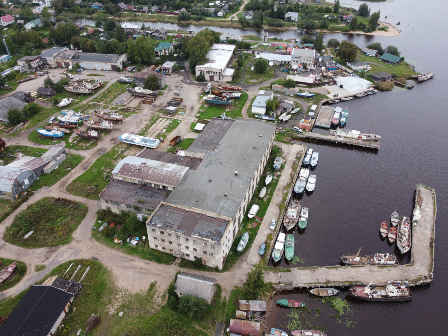 Вид на территорию предприятия ООО "Ладожская верфь" / Фото: ООО