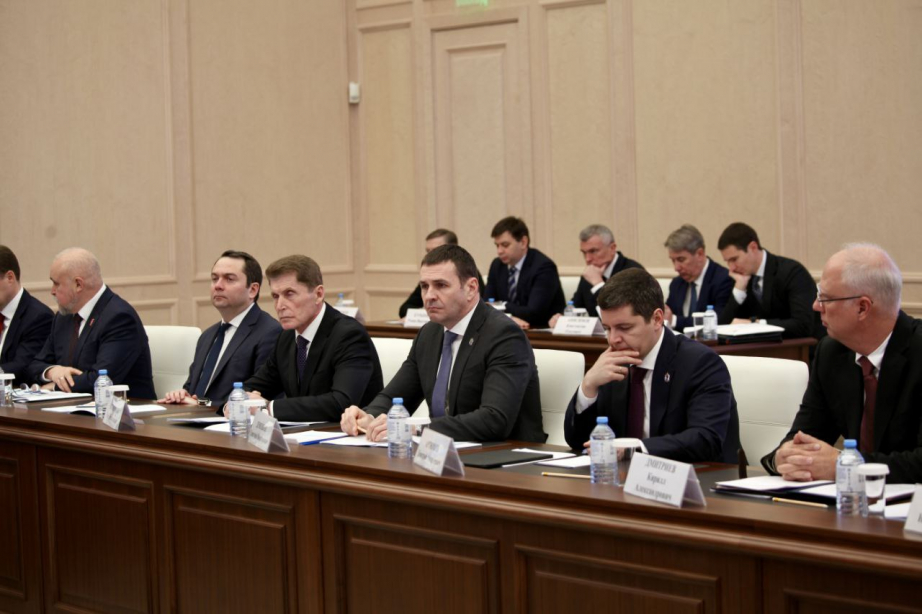 Новые транспортные коридоры предложил Дмитрий Демешин на заседании Морской коллегии РФ / Фото: Морская коллегия России