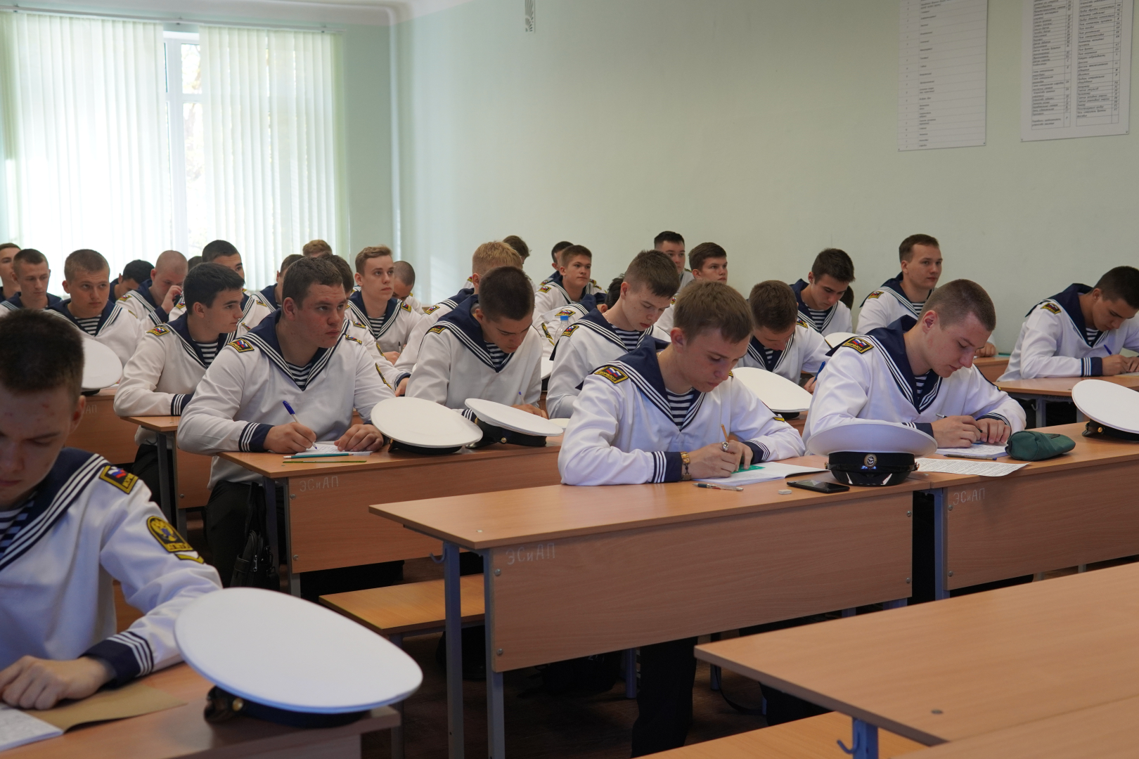 Курсанты КГМТУ на лекции/ Фото: КГМТУ