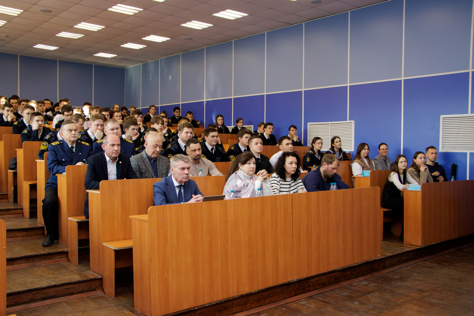 Более 300 курсантов посетили ежегодную ярмарку вакансий / Фото: