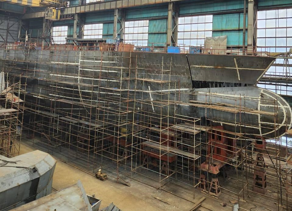 В процессе формирования корпуса проекта 6135 / Фото: МИЦ СПБ