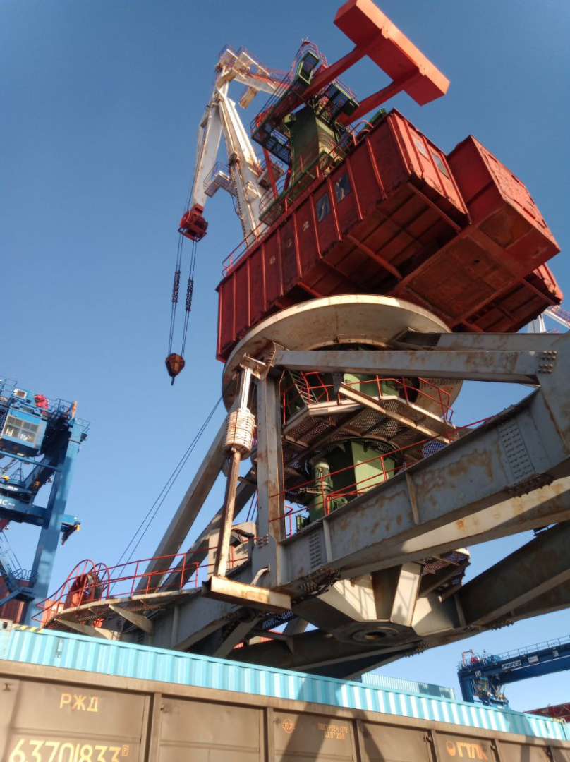 Редкие портальные краны «Сокол 16/32» с увеличенной колеёй — в наличии в "ПортСнаб" / Фото: ПортСнаб