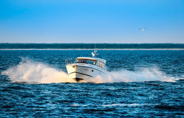 Новгородцам откроют навигацию для маломерных судов с 10 апреля / Фото: Управление по ГО и ЧС Великого Новгорода