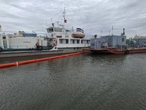В Омском районе водных путей отработали действия по ЛАРН / Фото: