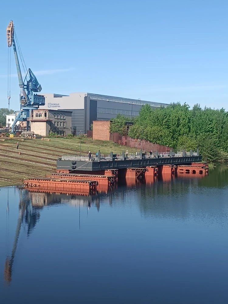 Пермская судоверфь спустила на воду плавучий причал Ecostation / Фото: Пермская судоверфь