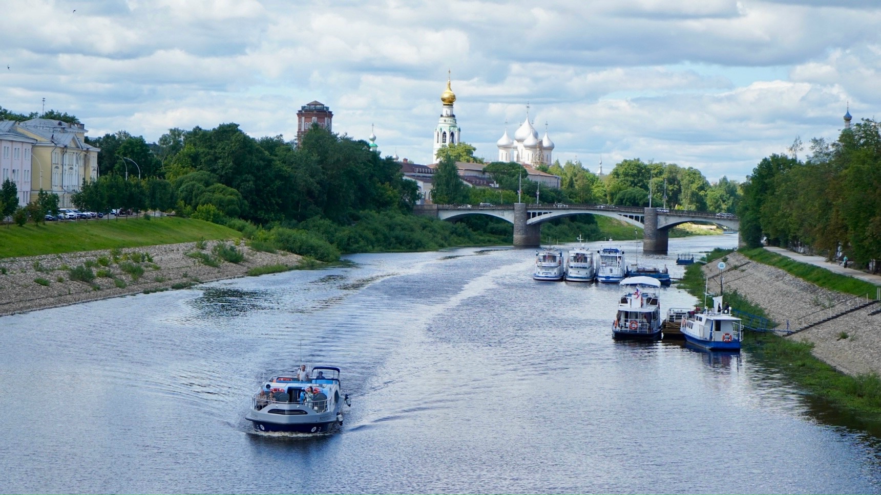 В День города вологжане бесплатно прокатились на новом речном электросудне / Фото: Пресс-служба администрации Вологды