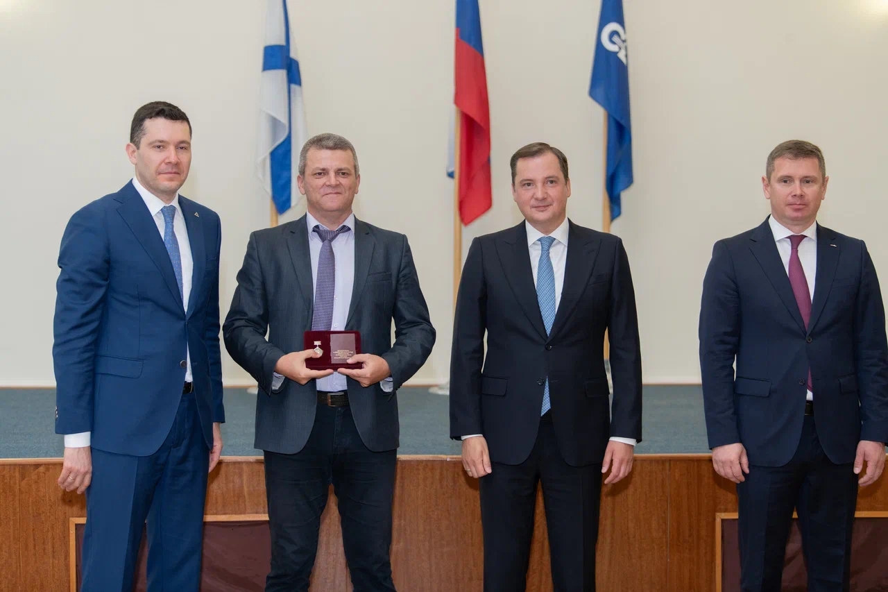 Сотрудники предприятия ОСК «Севмаш» отмечены наградами Минпромторга РФ / Фото: АО