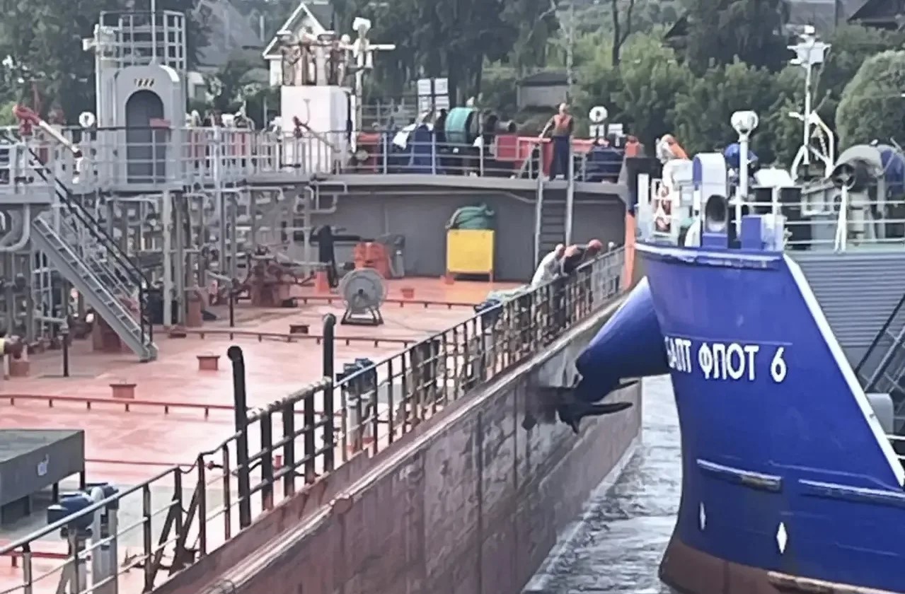 На Волге столкнулись три судна / Фото: Приволжская транспортная прокуратура