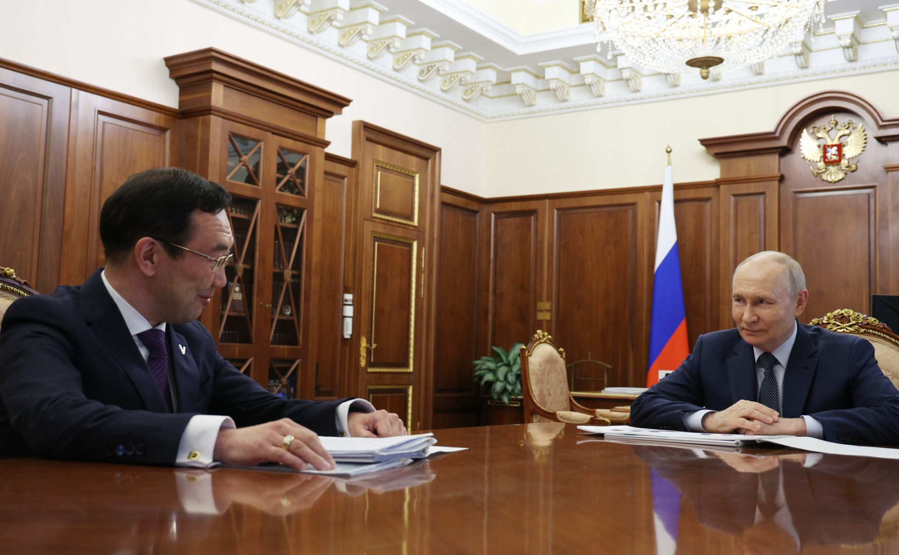 Президент России Владимир Путин и глава Республики Саха (Якутия) Айсен Николаев / Фото: Пресс-служба президента России