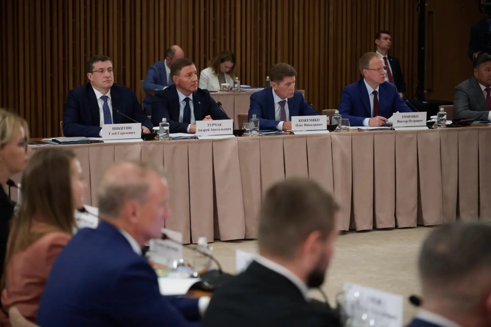 Глеб Никитин представил Михаилу Мишустину перспективы развития речного туризма в Нижегородской области / Фото: Правительство РФ