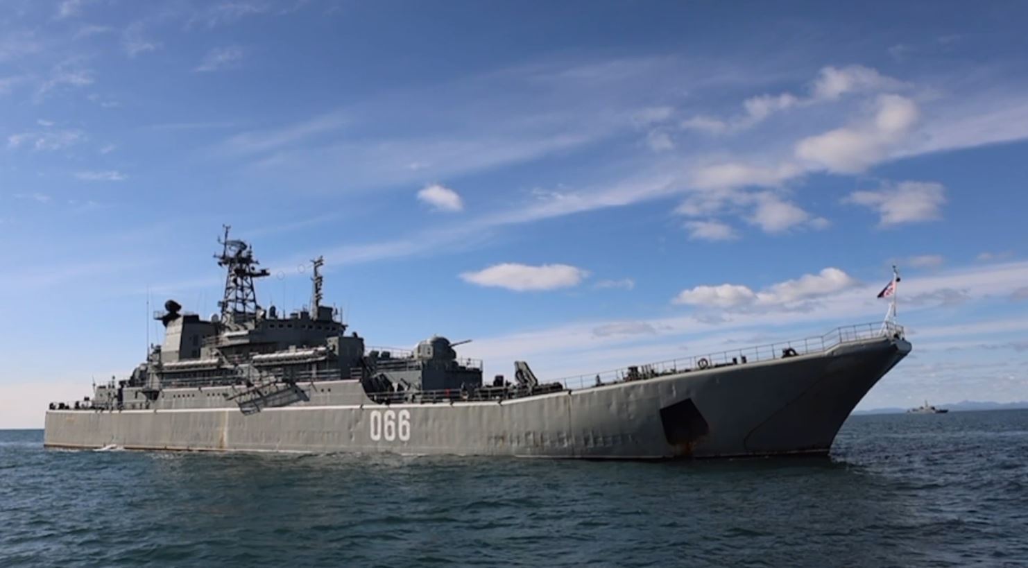 Корабли Тихоокеанского флота прибыли в порт Охотск в рамках патриотической акции «Сила в правде-2026» / Фото: Министерство обороны России