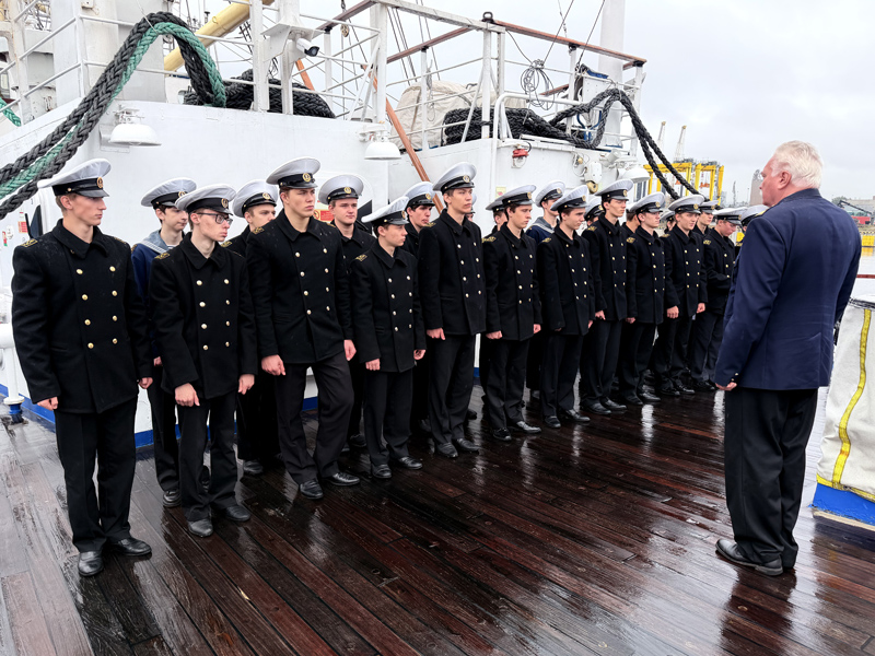 На паруснике "Мир" завершилась плавательная практика 2026 года / Фото: