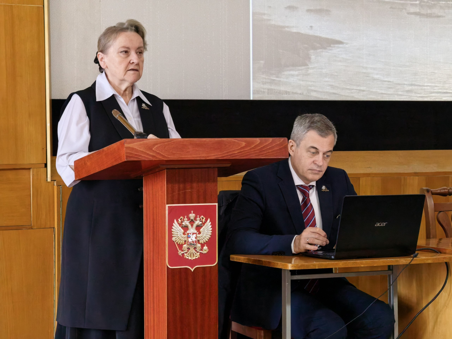 Военнослужащих «Северной верфи» ОСК познакомили с историей становления российского флота / Фото: пресс-служба ПАО «Судостроительный завод «Северная верфь»