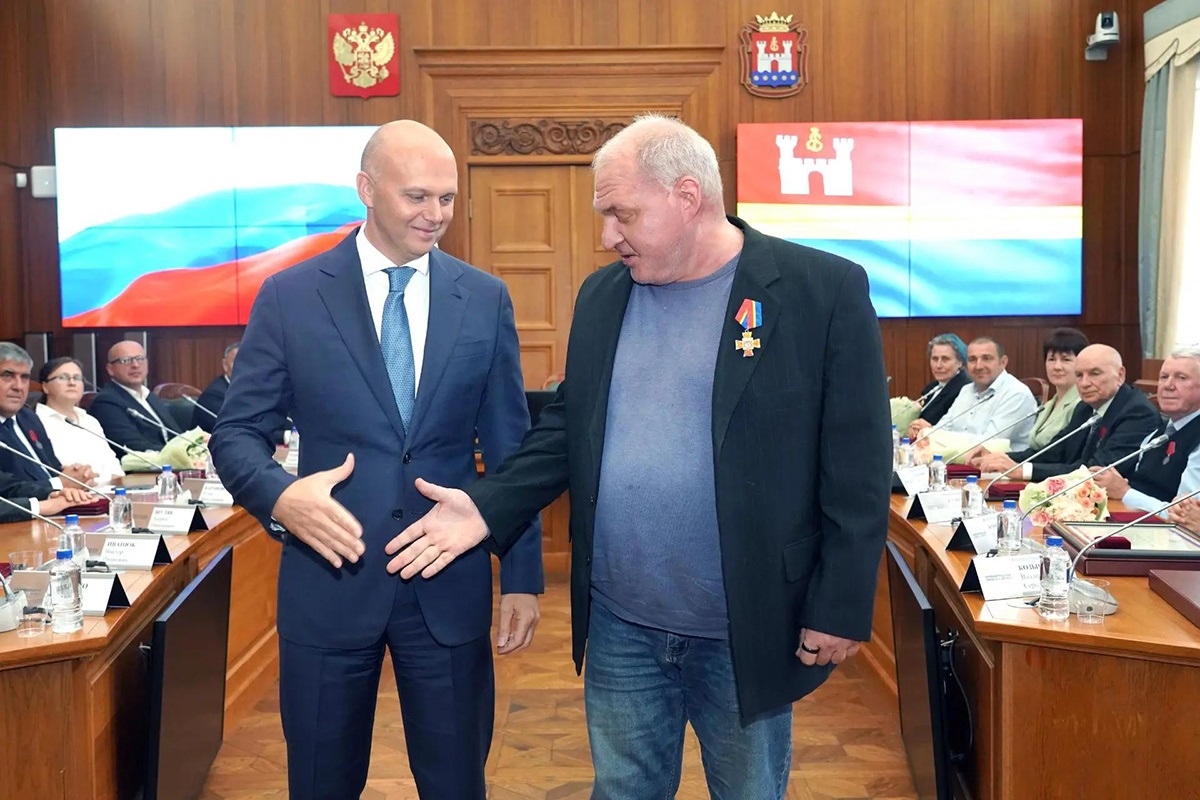 Сотрудники завода ОСК «Янтарь» заслужили высокие награды / Фото: