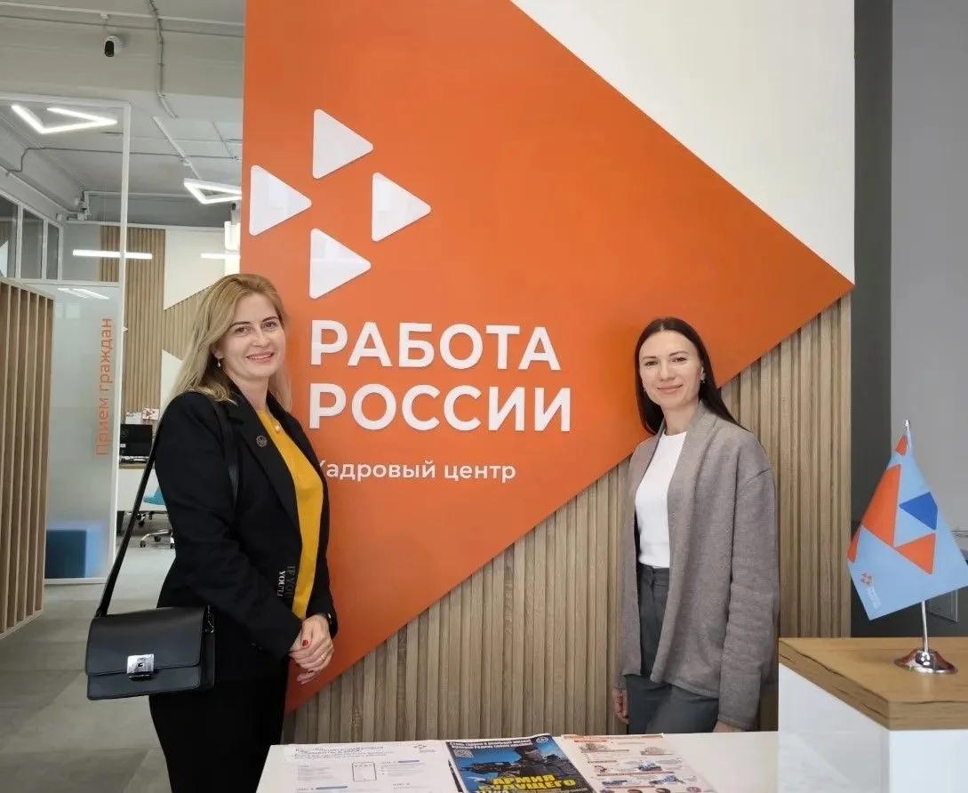 На заводе ОСК «Янтарь» провели ярмарку вакансий / Фото: